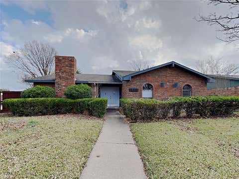 Photo of 3522 Whitney Drive, Carrollton, TX 75007 (MLS # 21327927)