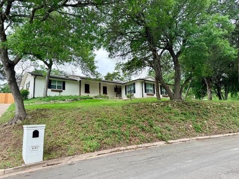 Photo of 430 Brookwood Drive, Woodway, TX 76712 (MLS # 21238982)