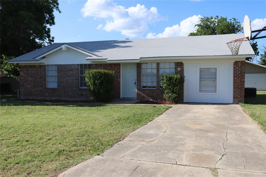 1223 Meadowbrook Street
