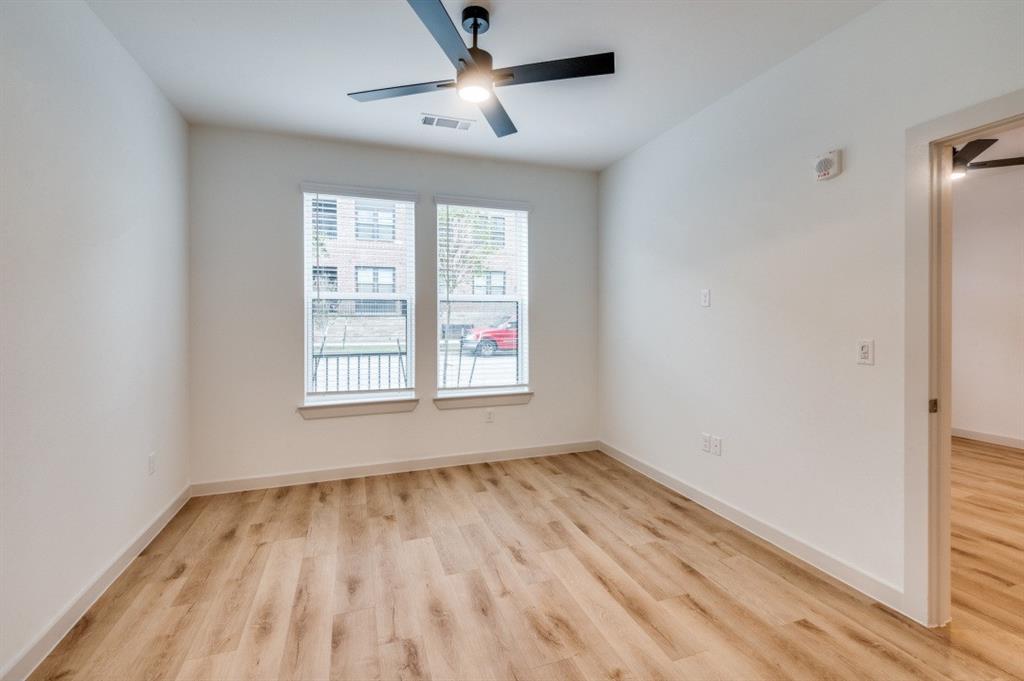 Oak Cliff Original Town Of - Residential Lease