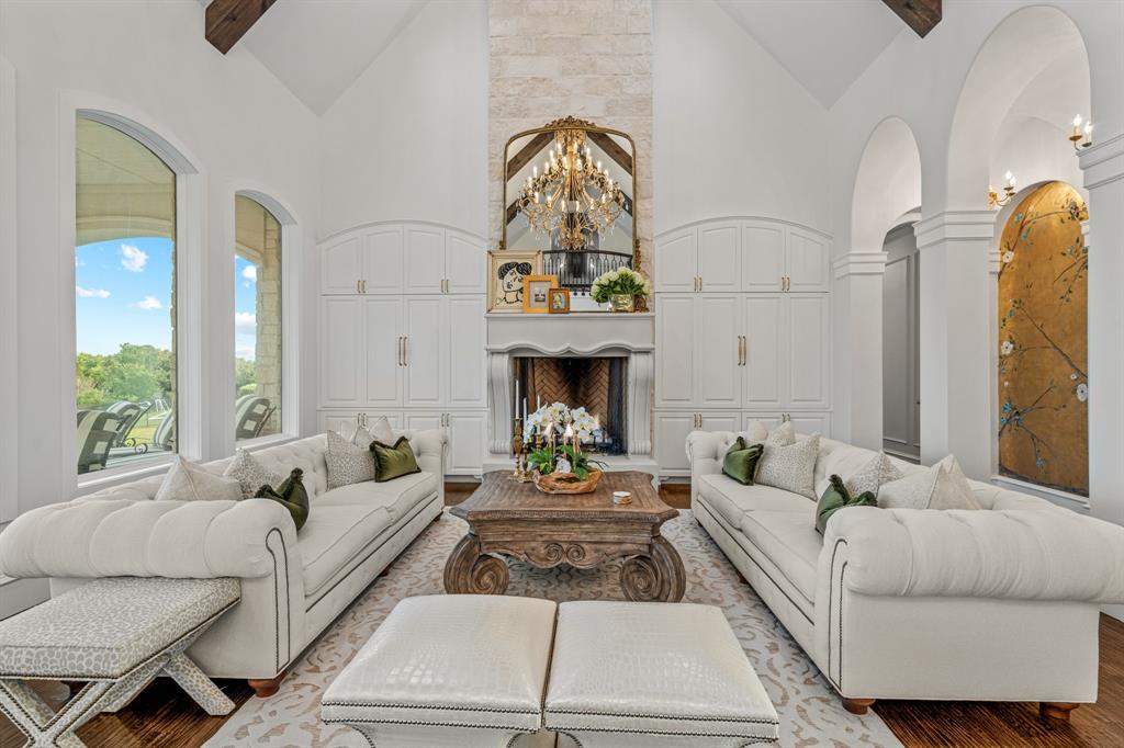 Bella Flora - Residential