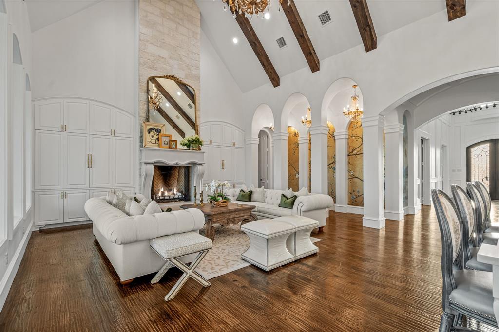 Bella Flora - Residential