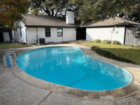 A home in Farmers Branch