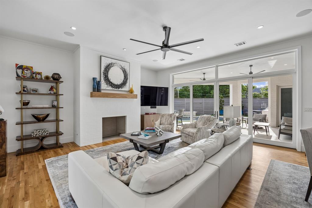 11123 W Ricks Circle