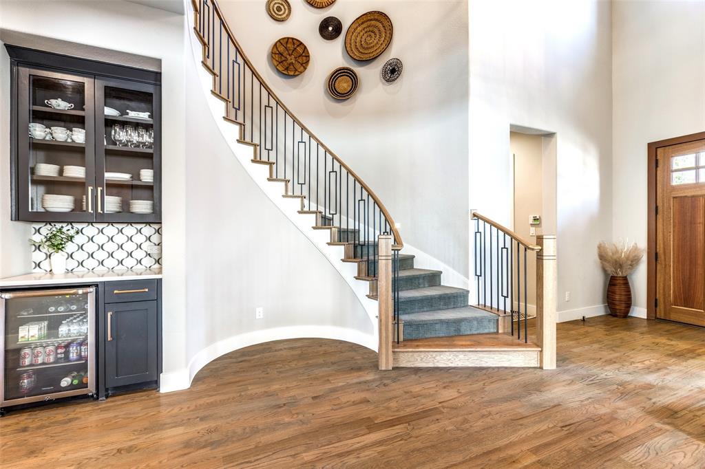 6194 Loxton Boulevard