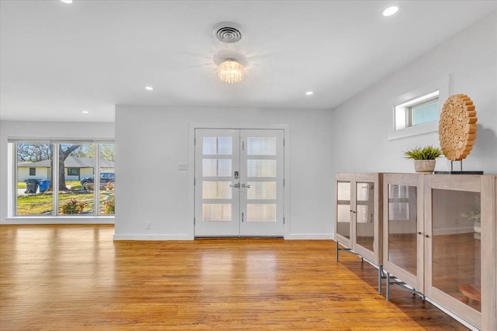 Dallas, Texas 75228, United States, 4 Bedrooms Bedrooms, ,4 BathroomsBathrooms,Residential,Active,96614