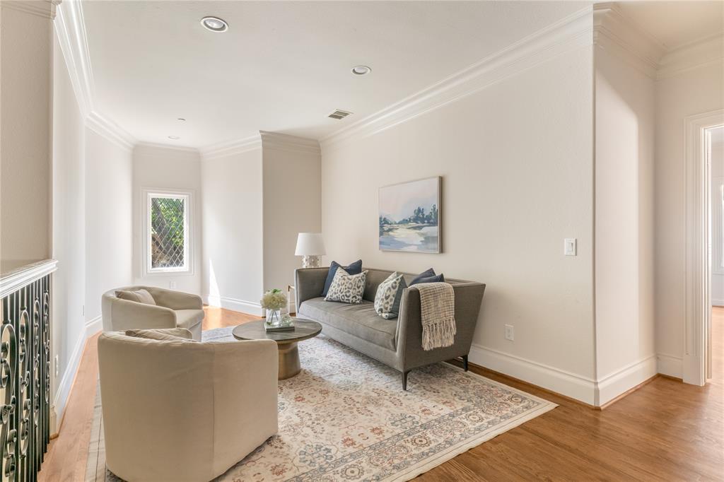 CARUTH HILLS 8 - Residential