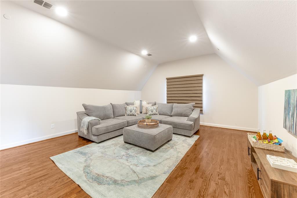 CARUTH HILLS 8 - Residential