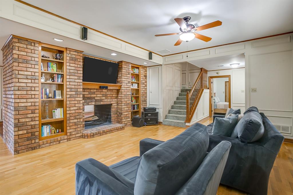 8620 Canyon Crest Road