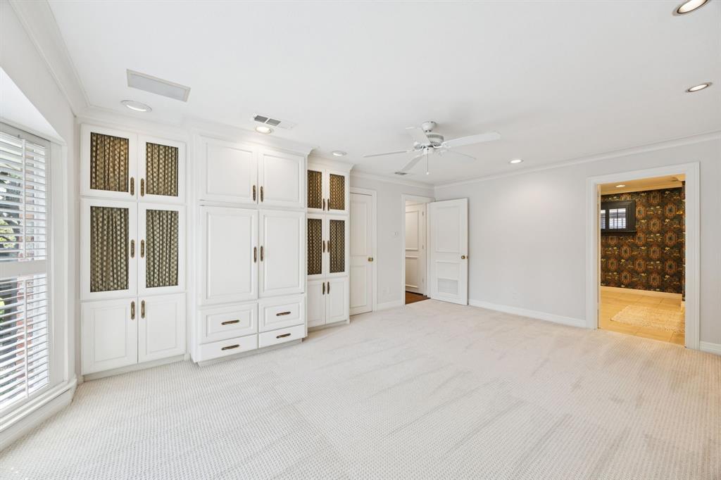 Carlton House Condo - Residential