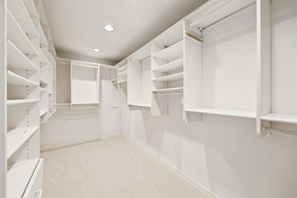 Carlton House Condo - Residential