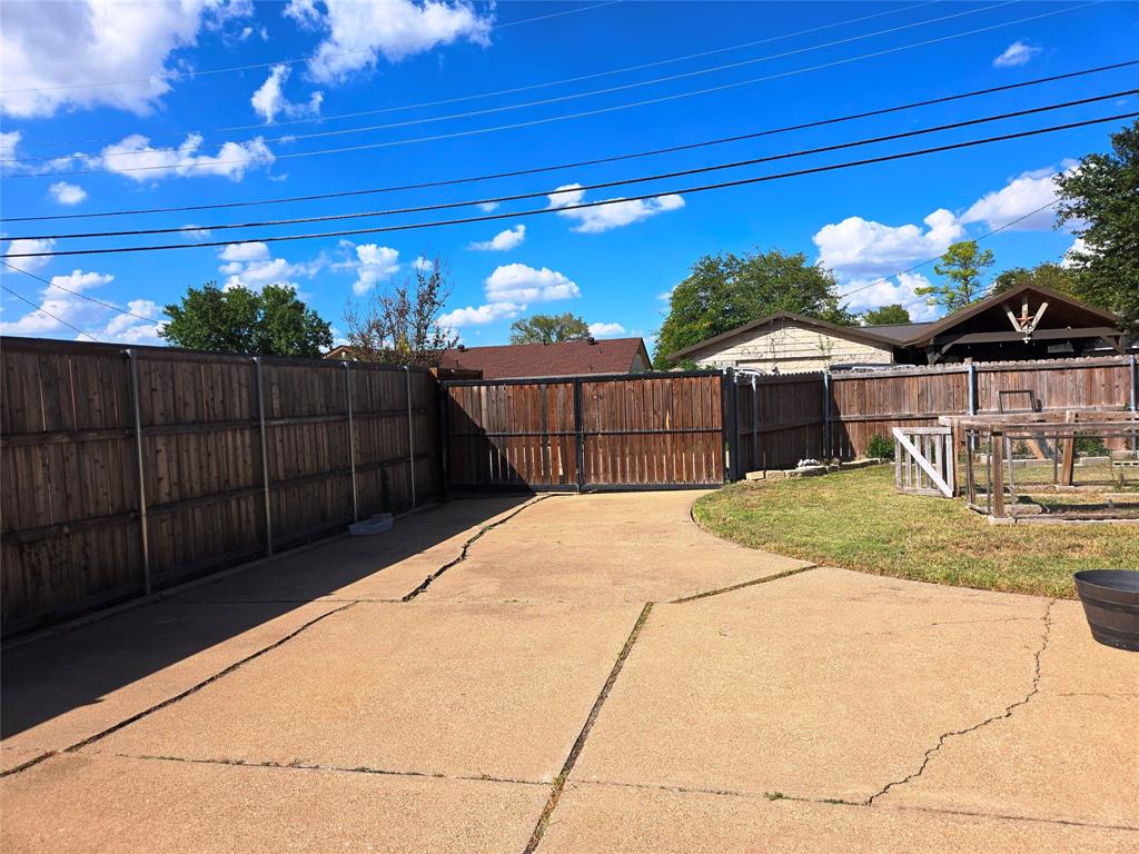 Plymouth Park North 06 - Residential