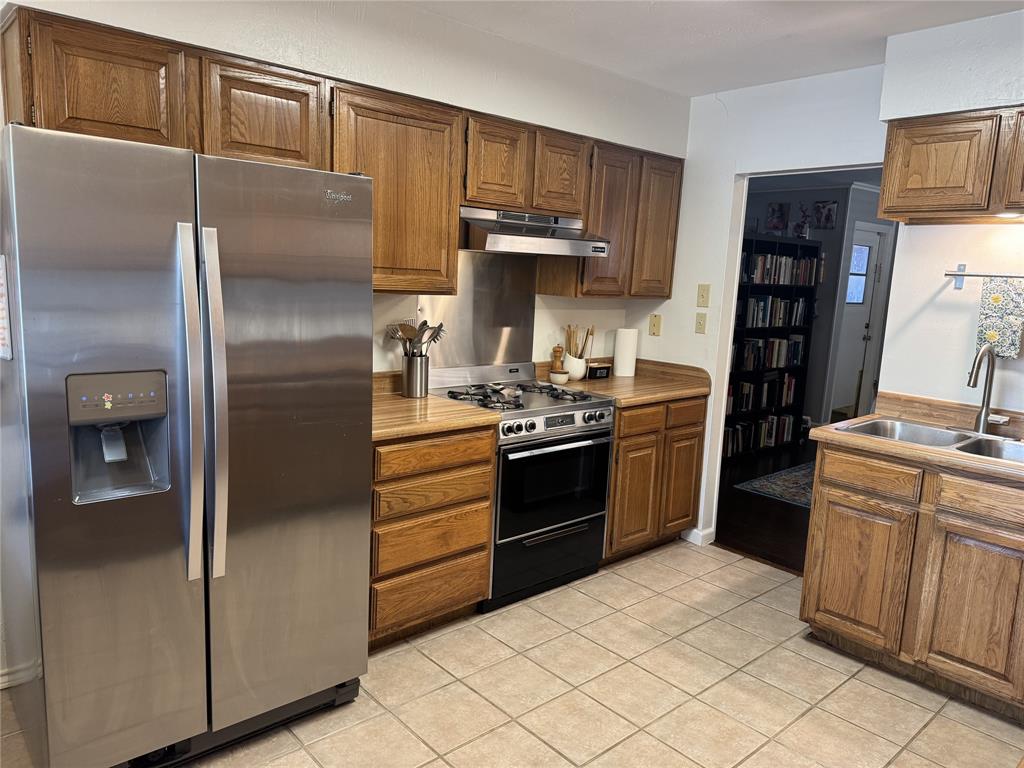 Plymouth Park North 06 - Residential