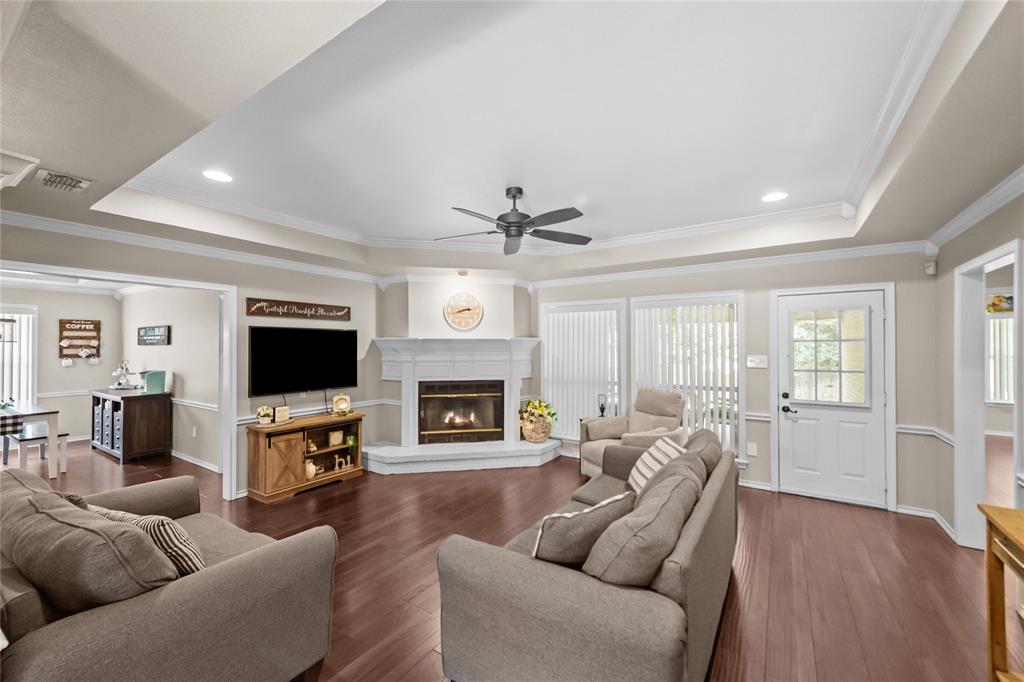 5560 Greenview Court