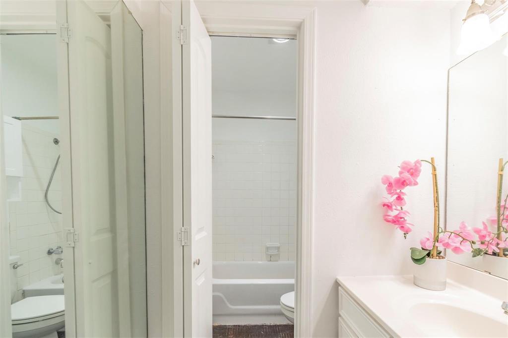 Hollows North Condo - Residential Lease