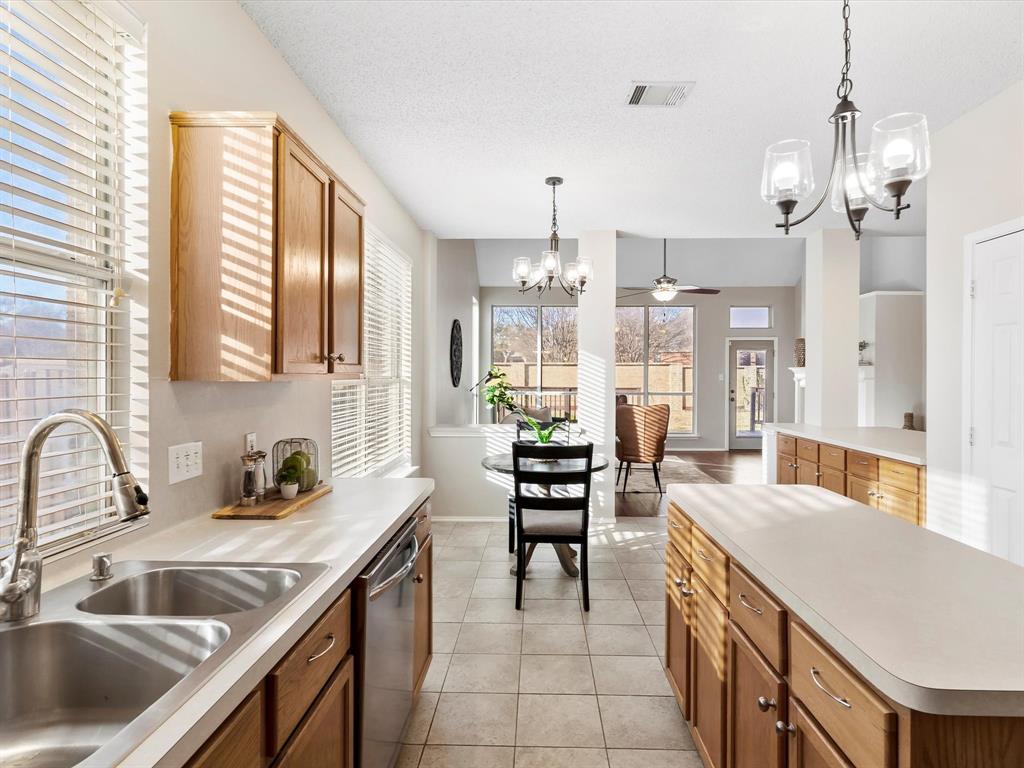 7303 Vista Ridge Lane