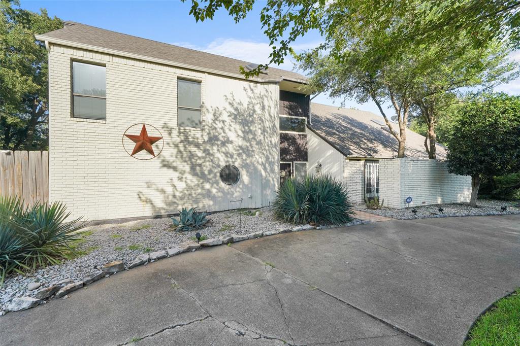 5107 Racquet Club Drive