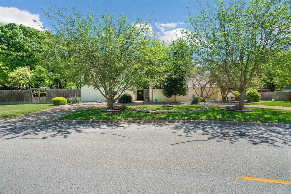 5107 Racquet Club Drive