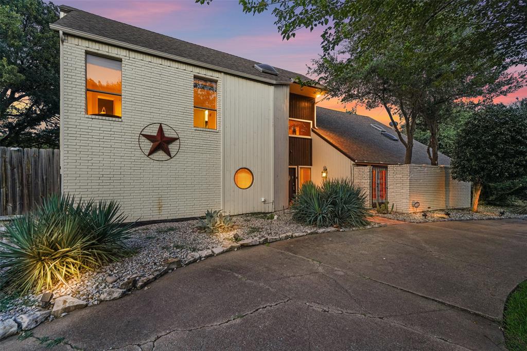 5107 Racquet Club Drive