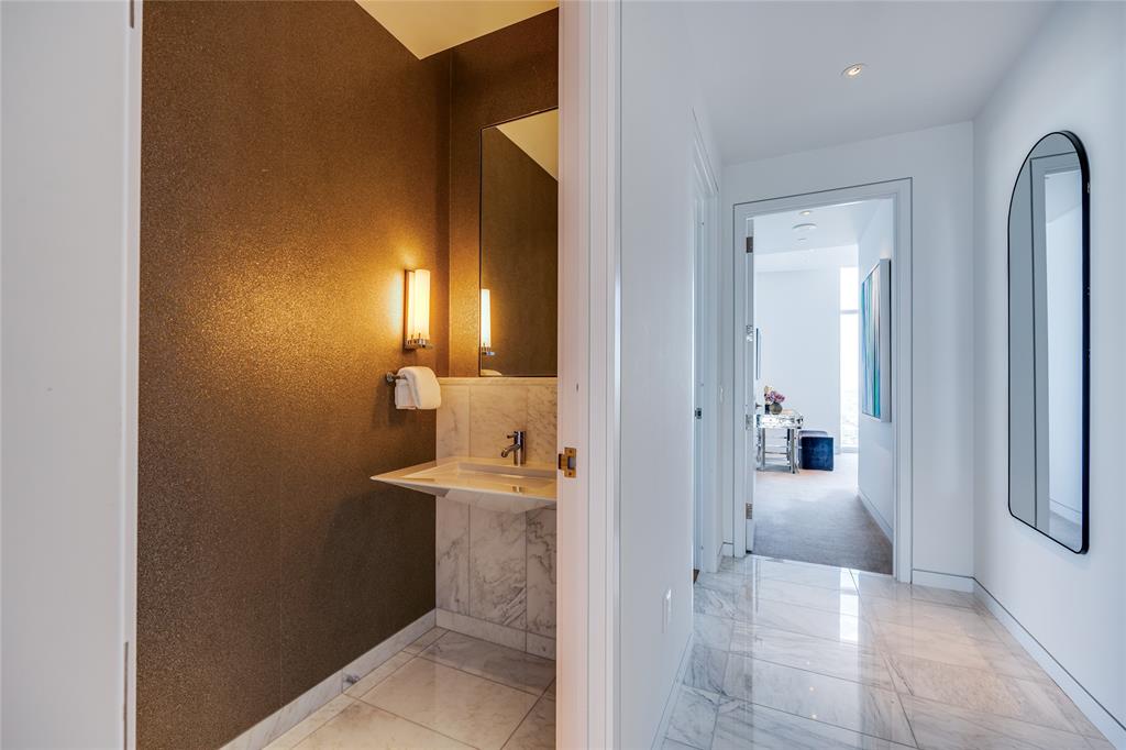 Museum Tower - Residential