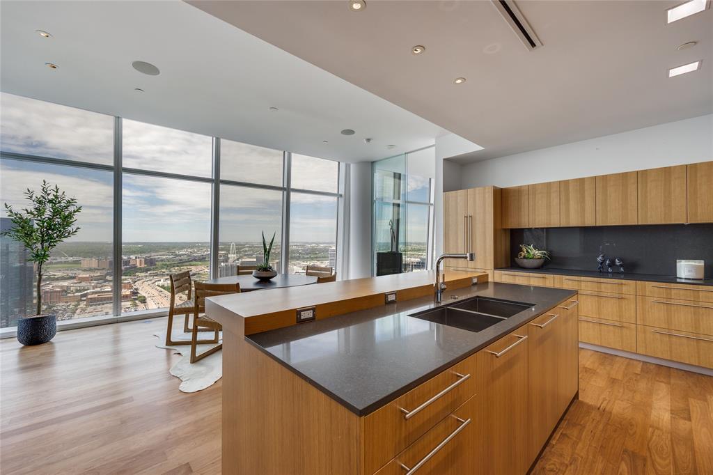 Museum Tower - Residential