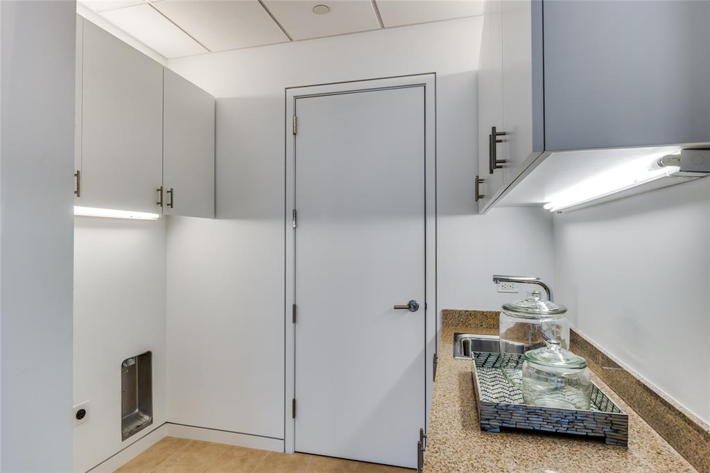 Museum Tower - Residential