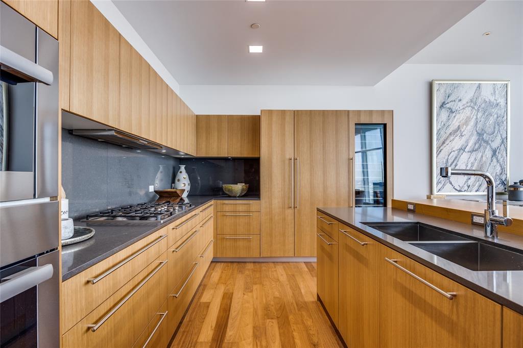 Museum Tower - Residential