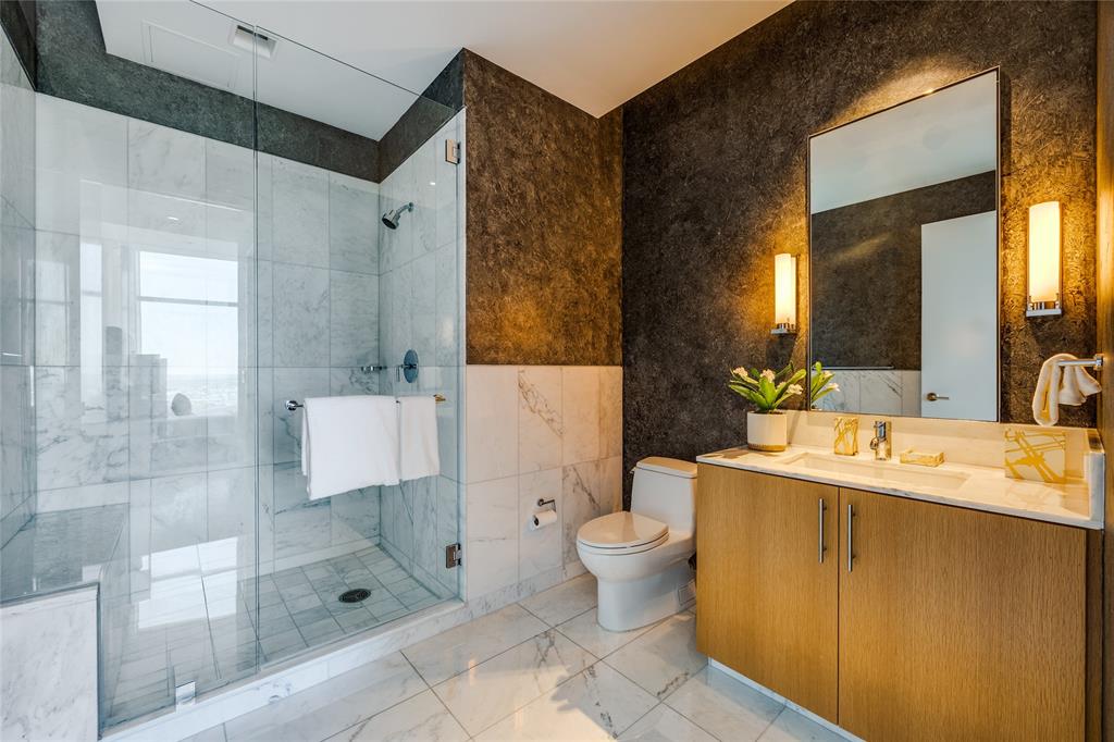 Museum Tower - Residential