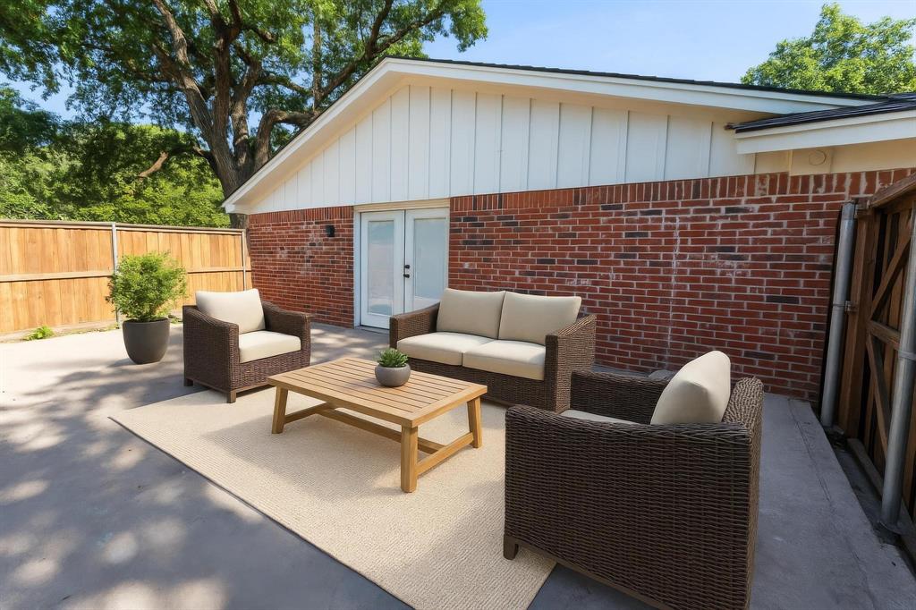 CRESTDALE ADDITION BLOCK 2 LOT 5A - Residential