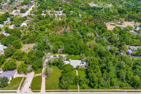2038 Dalworth Street Grand Prairie TX 75050