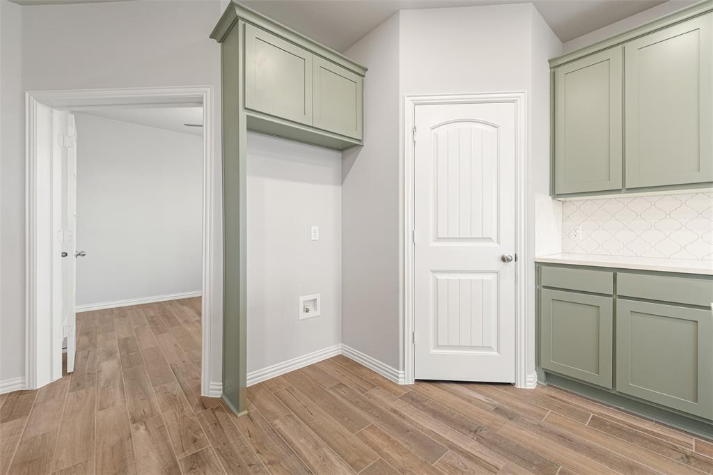 Aero Vista - Residential