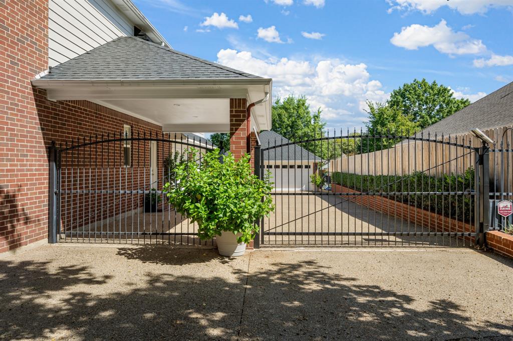 Parker Oaks Estates - Residential