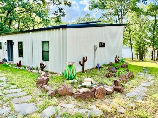 6033 Gowan Drive