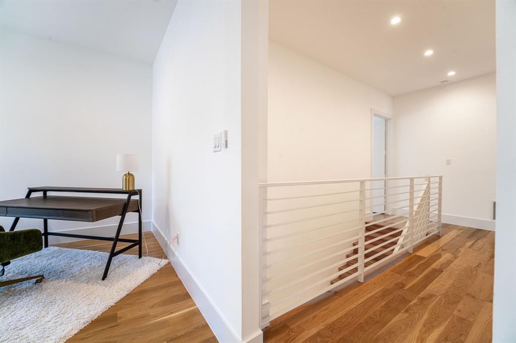 LAKEWOOD HEIGHTS - Residential