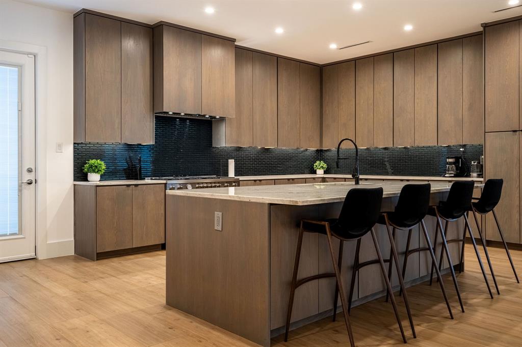 LAKEWOOD HEIGHTS - Residential