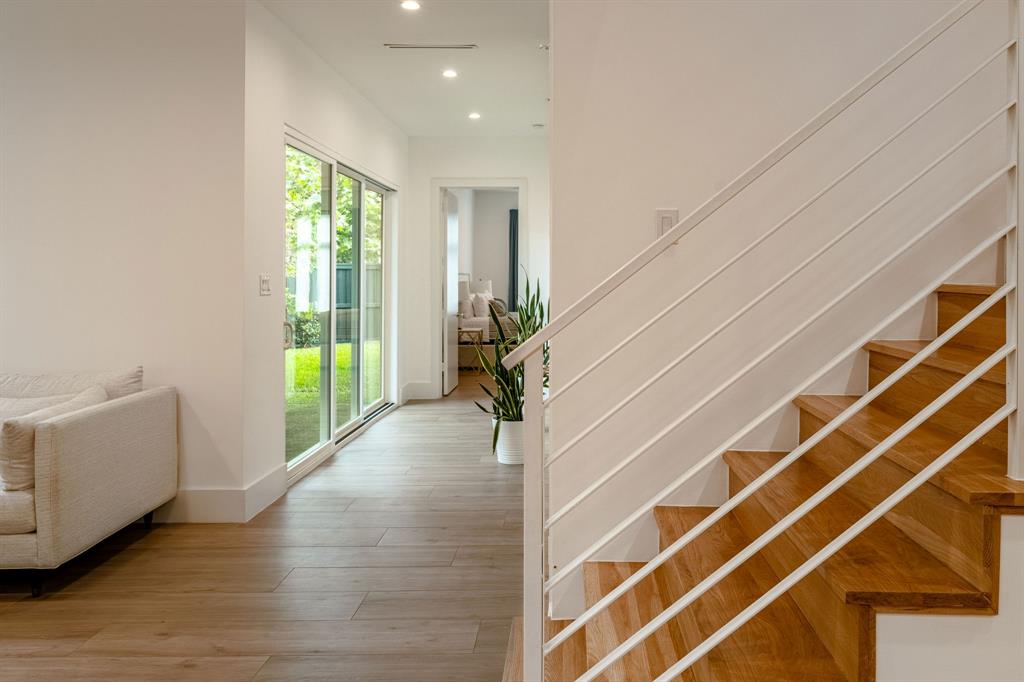 LAKEWOOD HEIGHTS - Residential