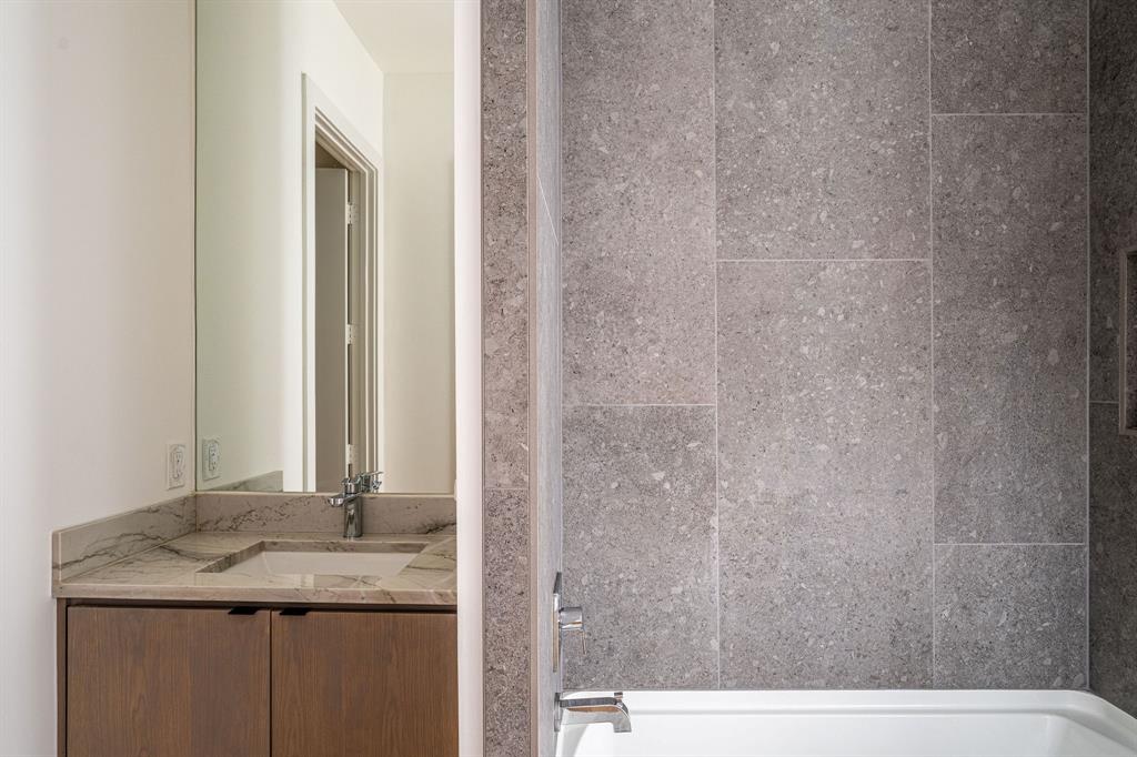 LAKEWOOD HEIGHTS - Residential