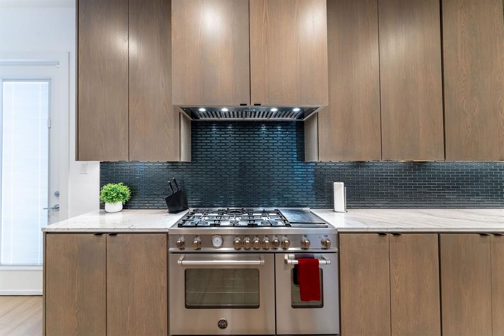 LAKEWOOD HEIGHTS - Residential