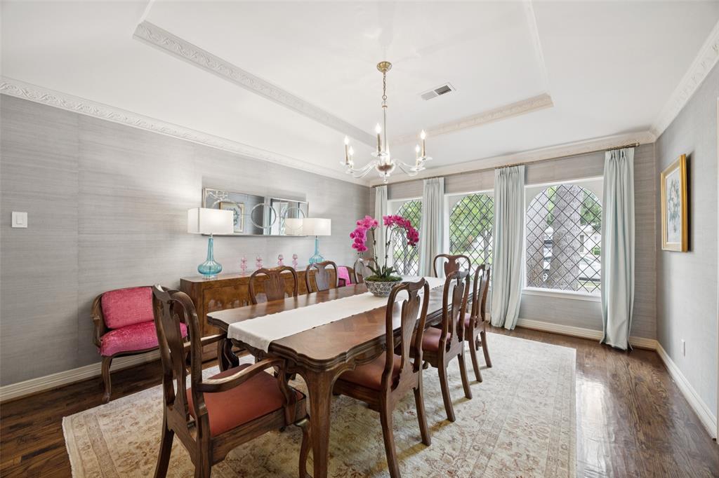 7042 Prestonshire Lane