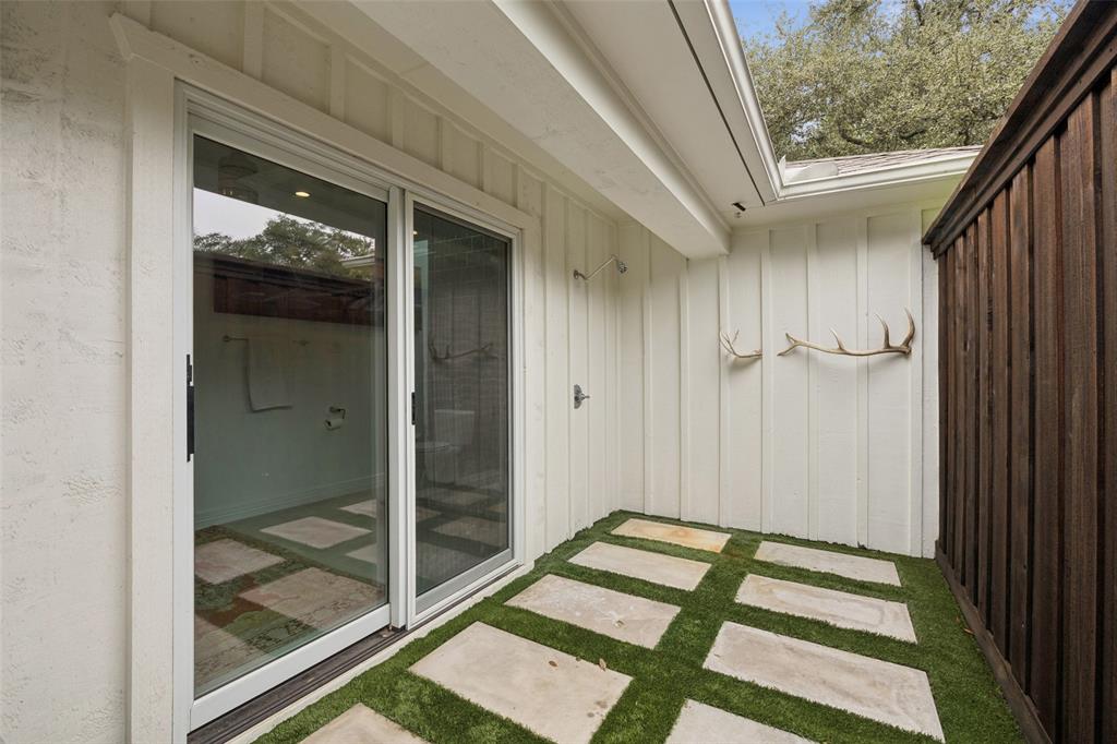 WINDSOR PARK REV 1ST - Residential