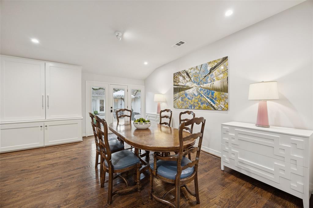 7042 Prestonshire Lane