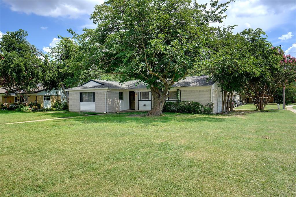 1110 Larkspur Drive