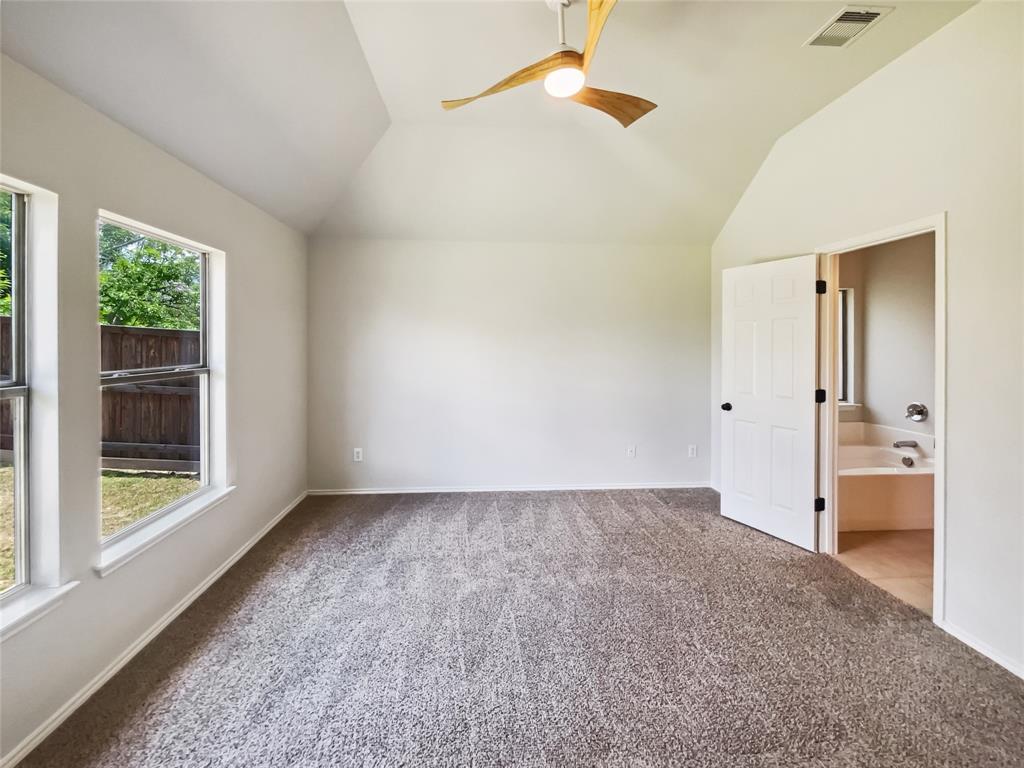 825 Lake Worth Trail