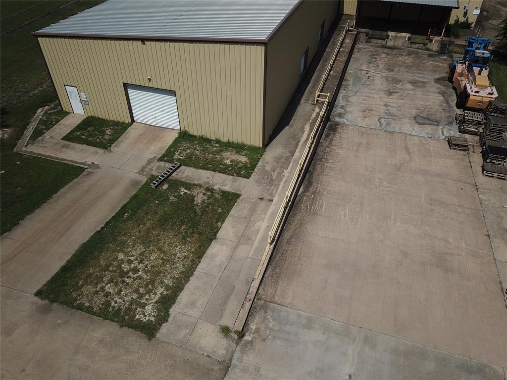 G-1251 Toby Thomas - Commercial Sale