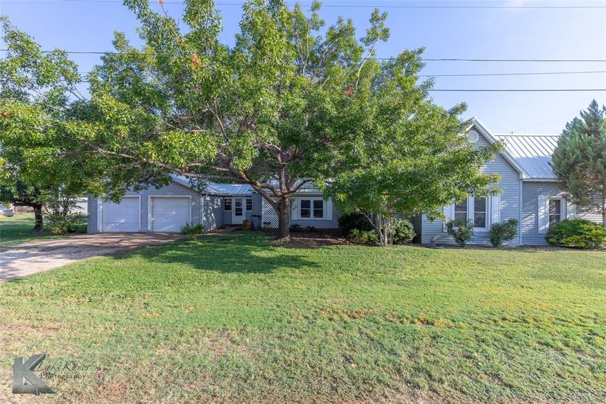 Welcome to this 3-bedroom, 2-bath Country Craftsman where rustic charm meets modern convenience. Nestled on a spacious lot, this home offers the perfect blend of comfort and potential — whether you’re dreaming of a garden, a workshop, or an expanded outdoor retreat.
Step inside to find a bright, open living area with warm wood tones and timeless Craftsman details. The kitchen features natural gas cooking and ample counter space with a cozy breakfast nook. Both bedrooms are generously sized, and the two full baths are tastefully designed.
Outside, enjoy the tranquility of wide-open skies, mature trees, and plenty of room to create your ideal outdoor space. With natural gas utilities, a solid layout, and endless possibilities for customization, this home is ready for its next chapter — and yours.