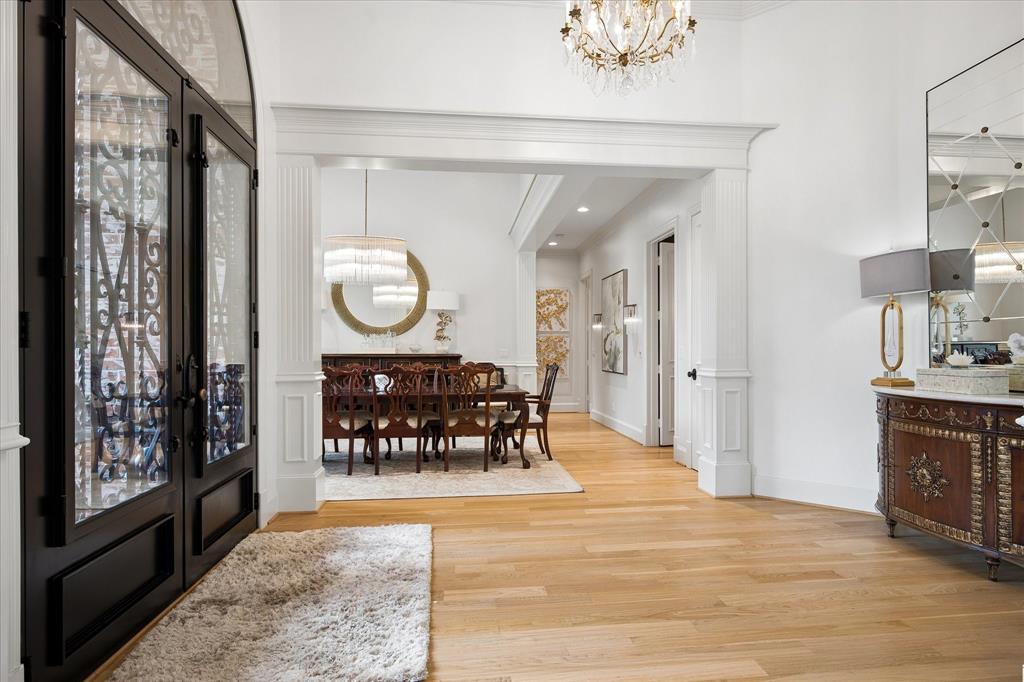 6412 Stonebrook Circle