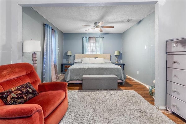 2801 CRYSTAL DR, BALCH SPRINGS, TX 75180 - Image 2b83e0075cf46df31c85e11a7d8e5372/2667403833