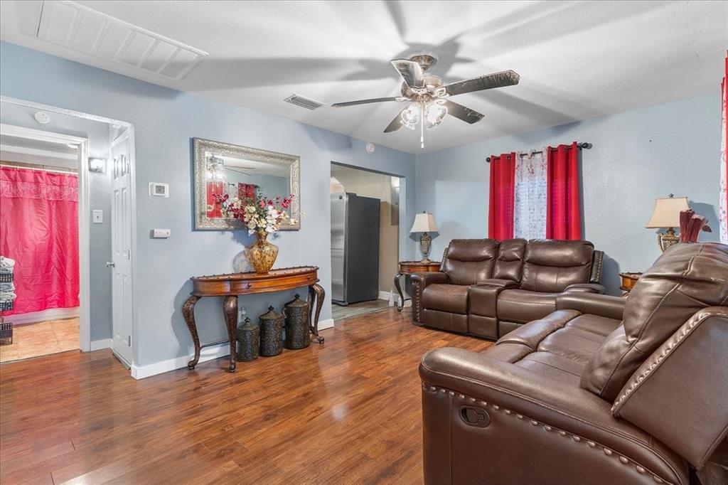 2801 Crystal Drive