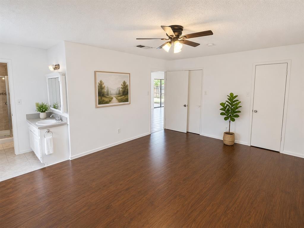 5410 Kings Manor Drive