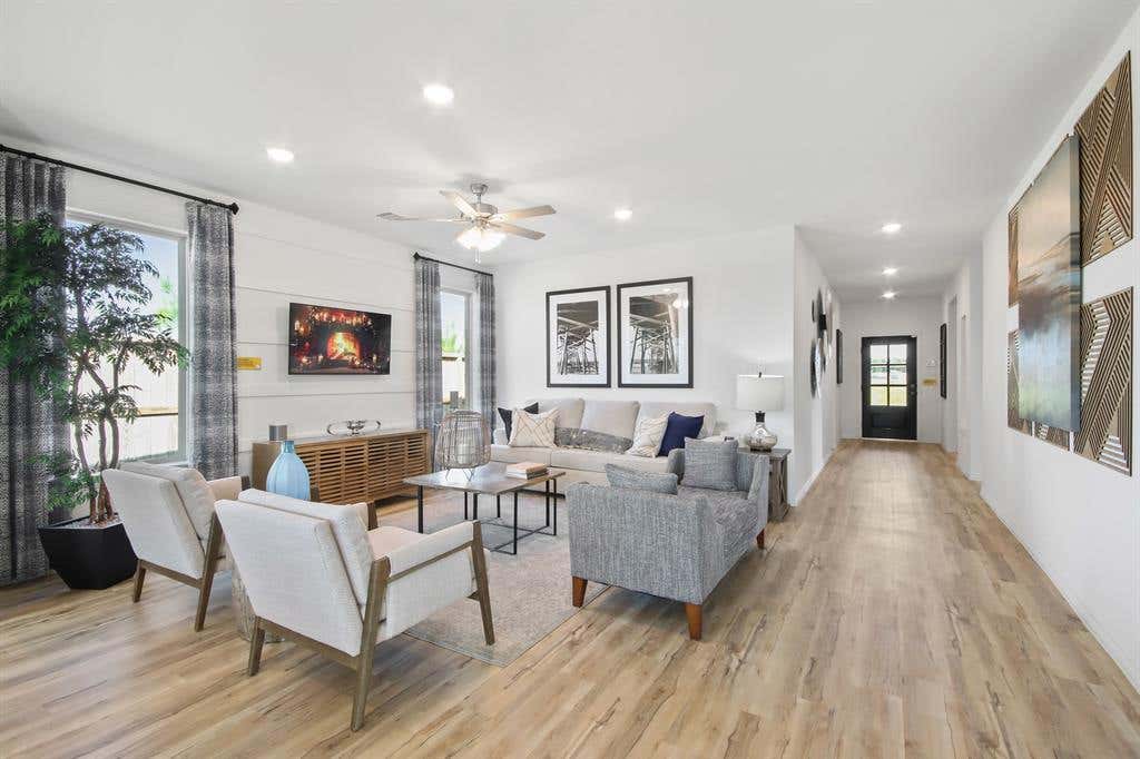 Photo of 10917 Cacao Drive, Fort Worth, TX 76108 (MLS # 21342278)